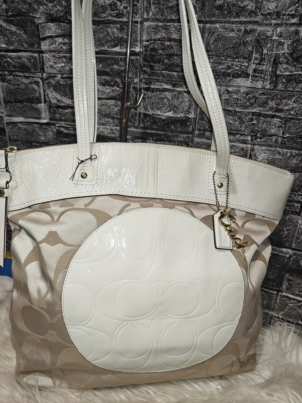 Coach Signature Canvas Tote in Chalk/Beige